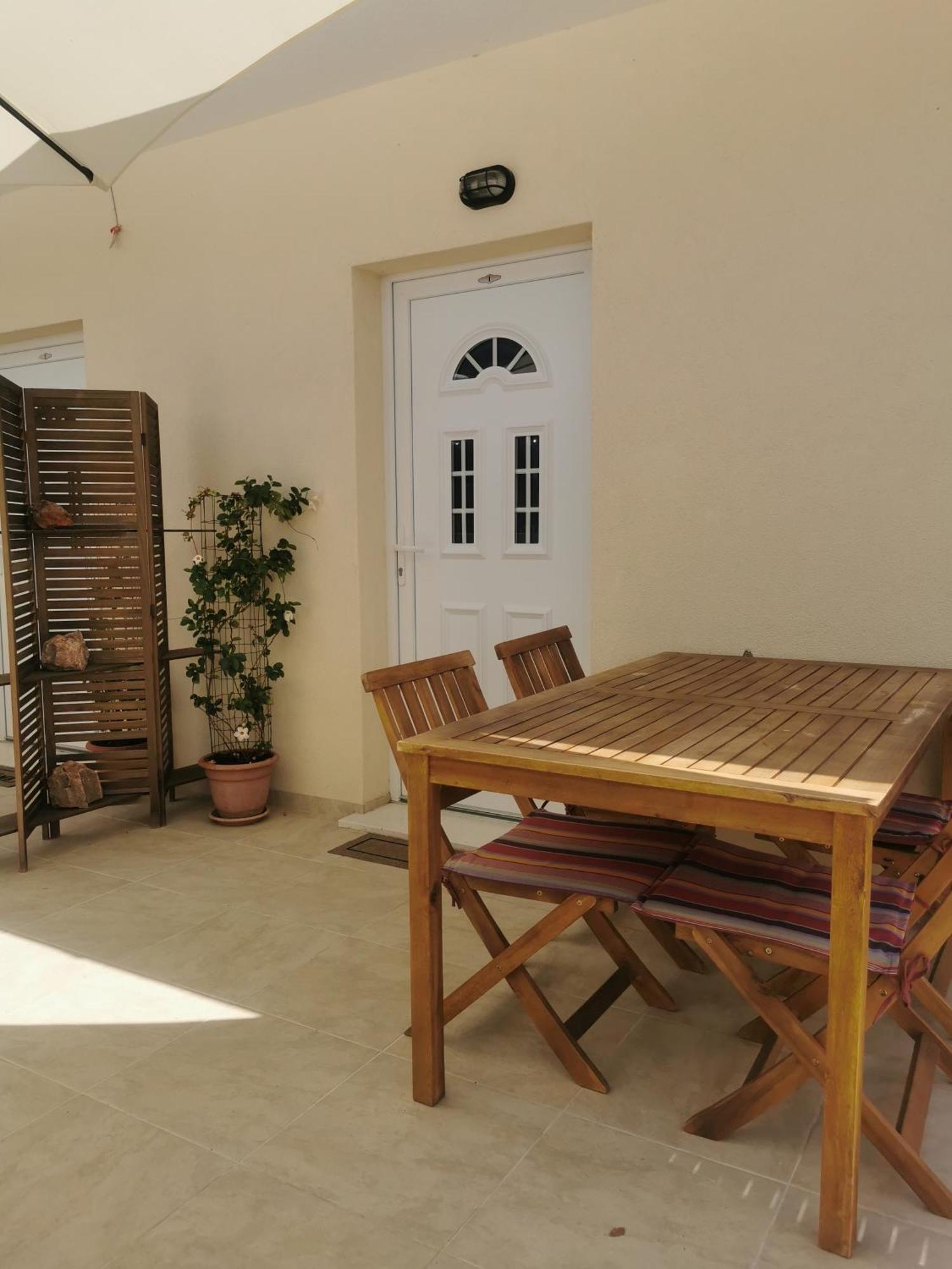 מילנה Apartmani Kronjac מראה חיצוני תמונה