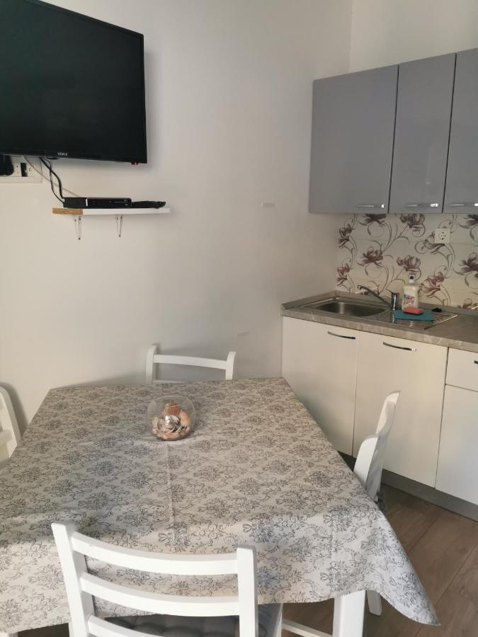 מילנה Apartmani Kronjac מראה חיצוני תמונה