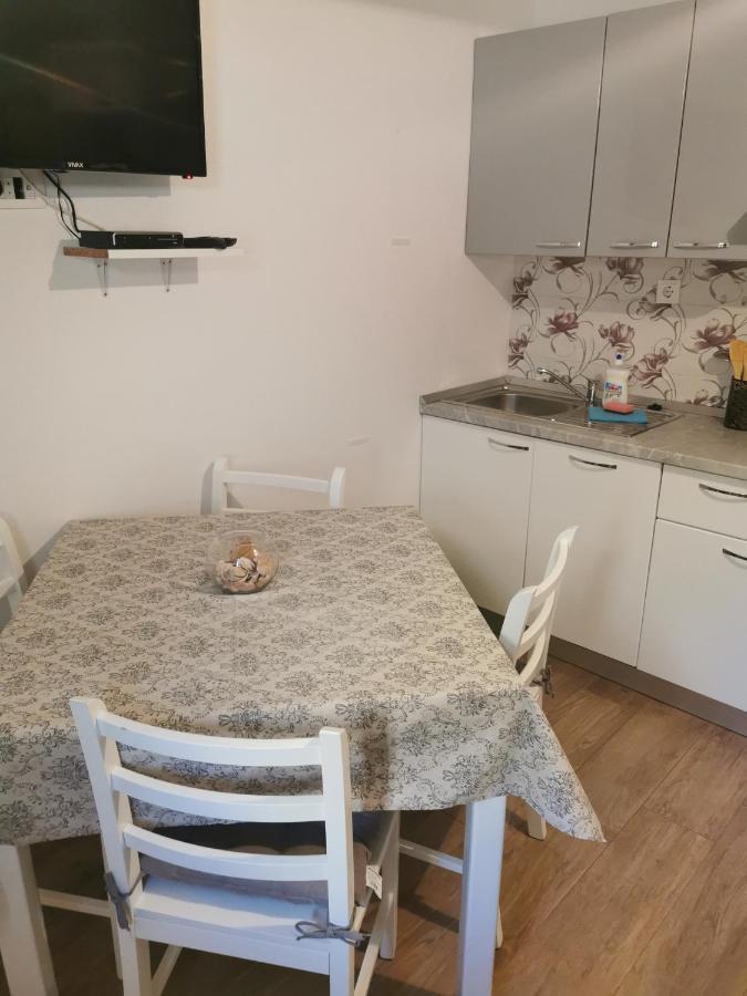 מילנה Apartmani Kronjac מראה חיצוני תמונה