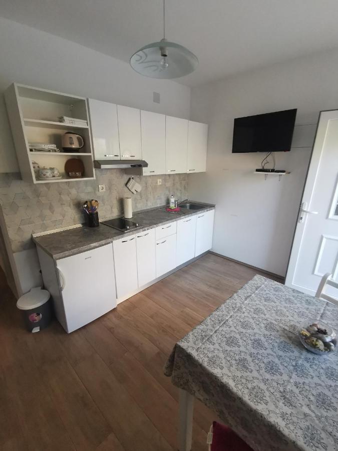 מילנה Apartmani Kronjac מראה חיצוני תמונה